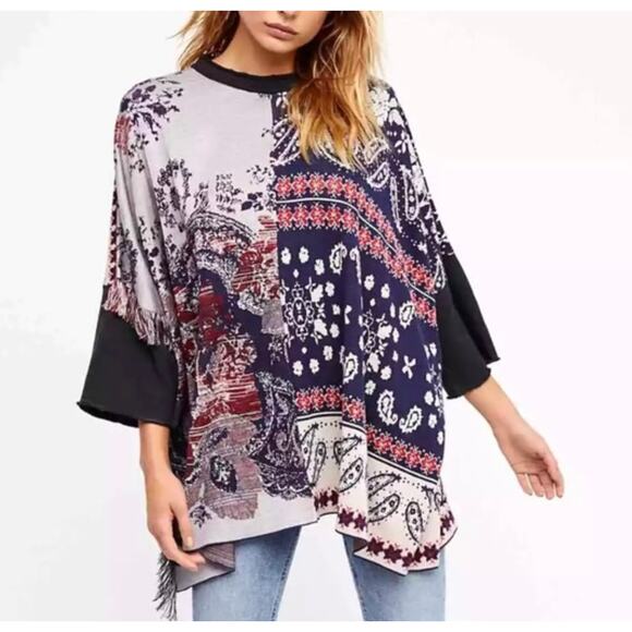 Free People Paisley Oversized Dolman Sleeve Blanket Fringe Sweater Size M/L - Picture 2 of 10